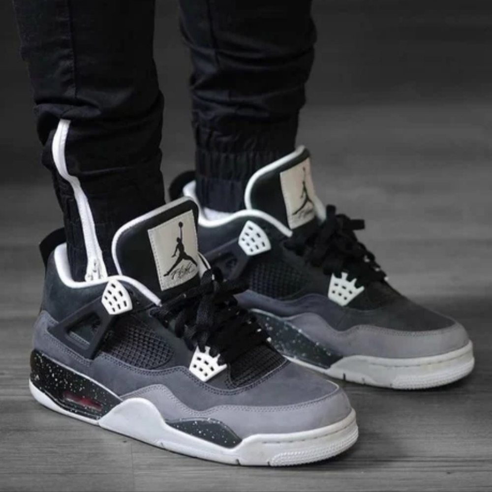 NWOT Men's Air Jordan 4 "Fear" Sneakers